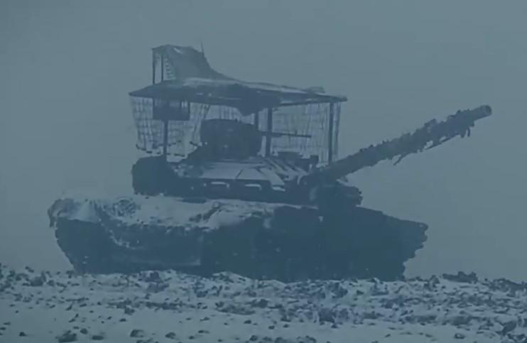 27.12.2023 Ожесточенные бои у Авдеевского коксохима, враг огрызается. Карта боевых действий на Украине на сегодня: Авдеевка, Часов Яр, Лиман, Курахово. (12 видео)