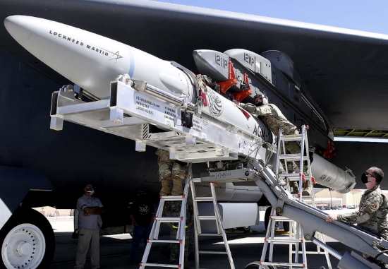 Американское гиперзвуковое оружие имеет одно парадоксальное отличие от разработок России (2021)