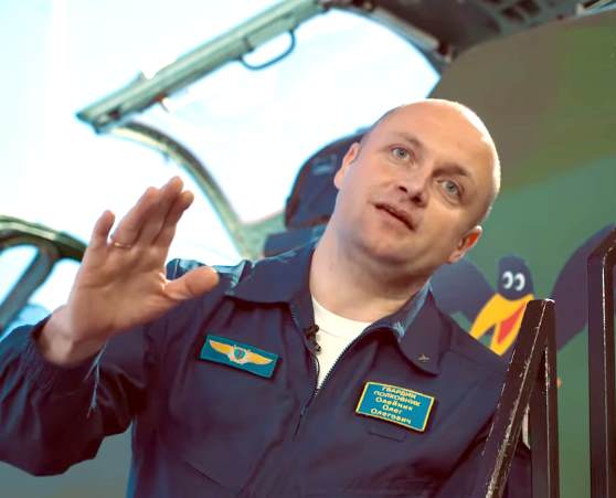 Бытовуха военного лётчика. Честные ответы про профессию (2019)