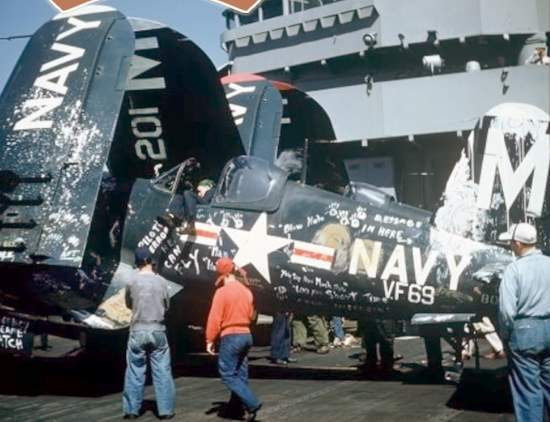 Что делали с самолетом залетевшим не на свой авианосец? (2014)