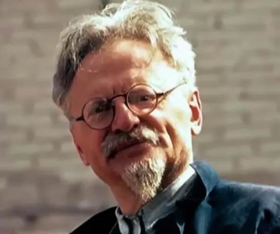 Что если Троцкий был бы вместо Сталина? Пугающая загадка троцкисткого пути развития (Евгений Спицын, 2020)