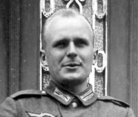 Дневник и фотоальбом немецкого офицера-карателя. Сдался американцам, вступил в партию и думал, что "отмылся" (2019)