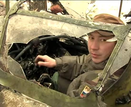 Достали истребитель МиГ-3 из болота. Даже деревянные детали сохранились как новые (полная запись подъема, 2008)