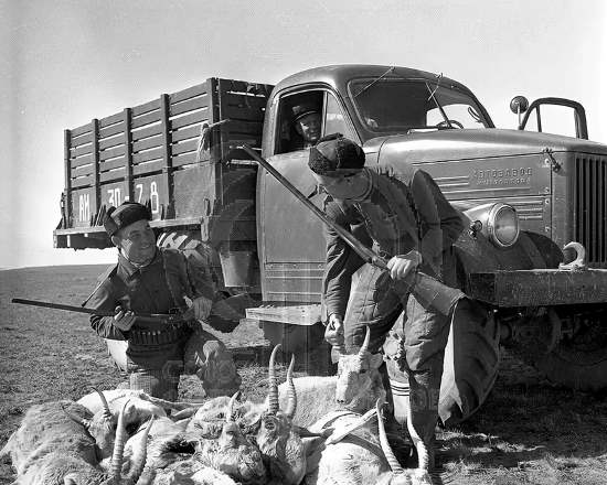 Как появился нарезной карабин "Сайга" и насколько он урезан от автомата Калашникова? Рассказывает специалист с завода Георгий Губич (2020)