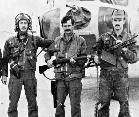 Как выживали сбитые летчики самолетов и вертолетов? Самые невероятные истории спасения (2020)