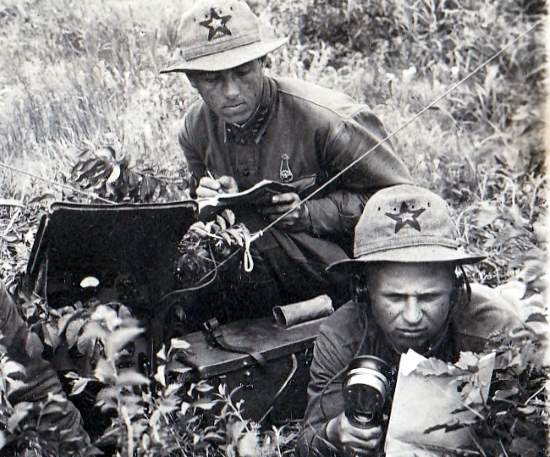 Как завод "Электросигнал" потерял 20 вагонов во время эвакуации на восток? Производство легендарных радиостанций РБ-М (2020)