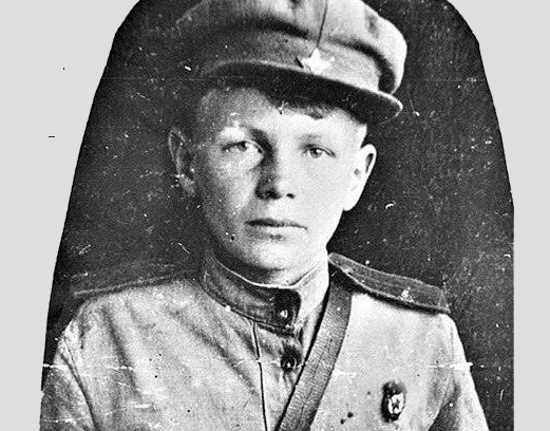 Мальчик ИЗ СТАЛИ. Сбежал на фронт в 11 лет, воевал в разведке, был в плену и получил 12 ПУЛЬ В ОДНОМ БОЮ! (2021)