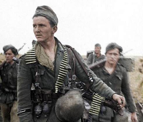 "Меня учили побеждать русских. Мне это не помогло". Прозрение солдата Мартина Шлихта из дивизии "Великая Германия" (2019)