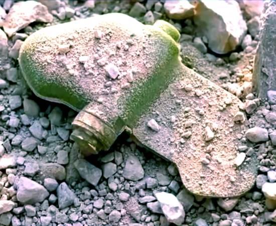 Мина ПФМ-1 "Лепесток" - страх и ужас всех моджахедов в Афгане. Как она подрывалась под ногой человека? (2020)