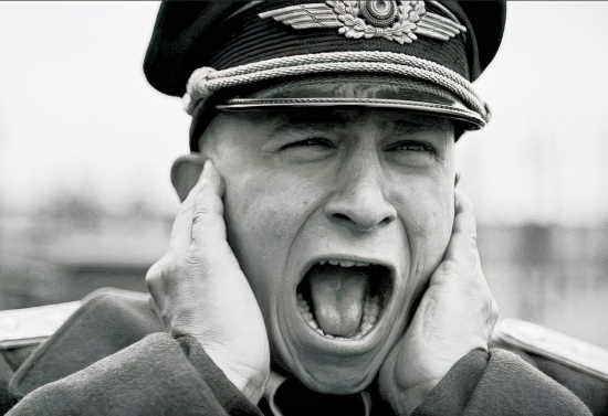 НЕМЕЦКИЙ ДЕЗЕРТИР нашел офицерский мундир и устроил настоящую бойню. В это СЛОЖНО поверить... (2022)