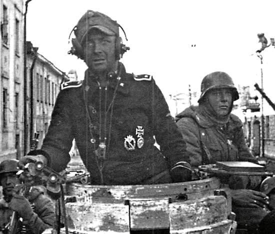 Об этих боях немцы не расскажут своим внукам. "Не говори, что я должен брать этот дом в лоб, я жду танки" (2019)