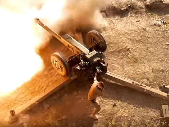 Огонь из Советской гаубицы Д-30 ВСЕМИ типами снарядов. ВСЁ в ТРУХУ! (2021)