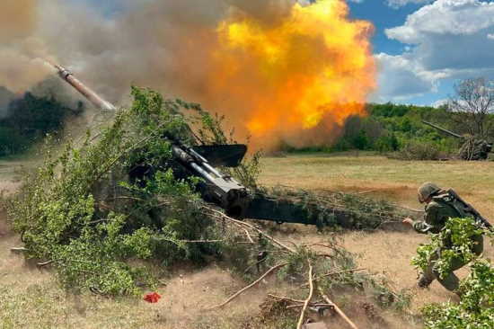 ОГОНЬ ИЗ ВСЕХ ОРУДИЙ: Начался штурм Лимана! "Светлодарская дуга" посыпалась! Последние сводки - Украина полдень 23 мая (18 видео)