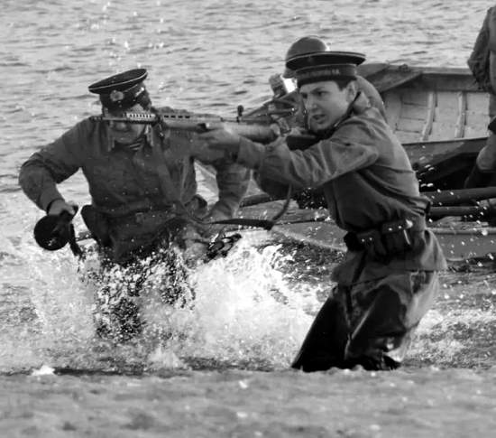 Почему ладожский пляж весь усыпан костями, хотя наши потери были минимальны? Страшная тайна тулоксинского десанта (2020)