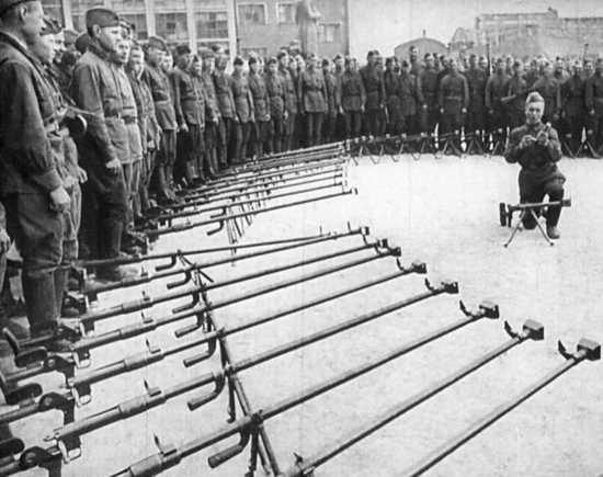 Почему самое массовое советское противотанковое ружье Дегтярева, так и не было принято на вооружение Красной армии? Неразгаданная тайна ПТРД-41 (2021)