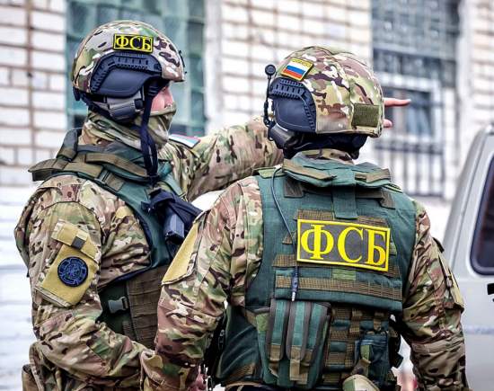 Почему спецназ "Альфа" уже 15 лет ходит только в "Мультикаме"? Эксперт про секрет самого популярного в мире камуфляжа (2021)