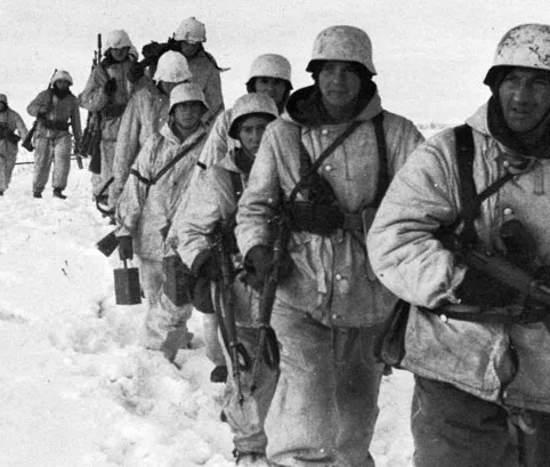 Разгром загадочно появившегося в ночи немецкого батальона партизанами Ковпака: "Нэмцы шоб я вмер? Нэмцы поздравлять пришлы?" (2020)