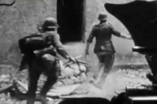 Редкая хроника штурма Севастополя в 1942. Раньше никогда не публиковалась (1942)