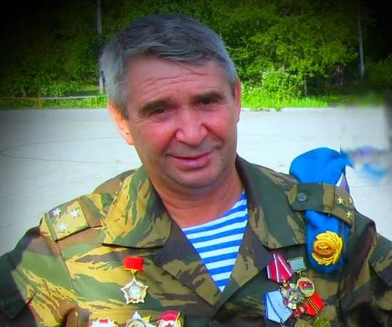 Ряженый полковник ВДВ. Звонок военкому: "А кого вы к нам отправили? Он даже не служил" (2019)