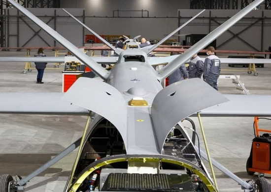 Российская армия получит армаду беспилотников. Что уже создают на первом заводе крупноразмерных БПЛА АО "Кронштадт"? (2022)