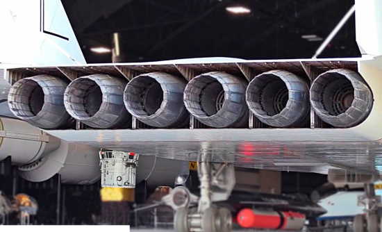 САМЫЙ БЫСТРЫЙ бомбардировщик в истории. Он изменил мир (2022)