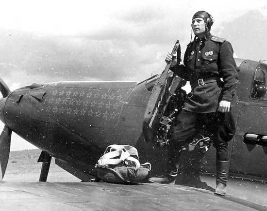 Секрет "Аэрокобры" советского аса Покрышкина. Самый харизматичный и загадочный советский летчик (2021)