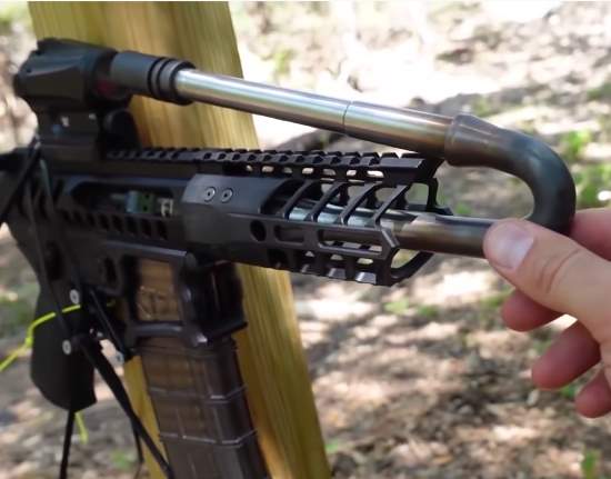 Согнул ствол винтовки и выстрелил сам в себя. Пули творят что-то невероятное! (2020)