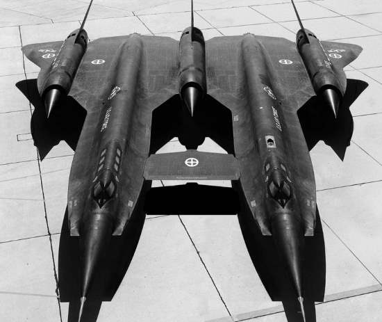 СУПЕРСЕКРЕТНЫЙ разведчик США Lockheed A-12 "АРХАНГЕЛ". Почему когда из него вытекал керосин - это считалось нормальным? (2021)