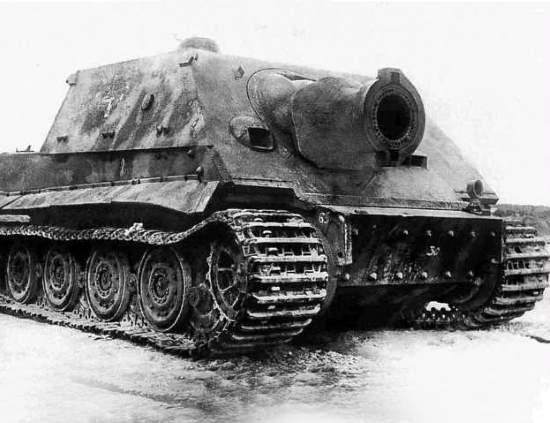 Три "Шермана" уничтожил одним выстрелом. Внутри рубки "Штурмтигра" с корабельным противолодочным бомбометом (2020)