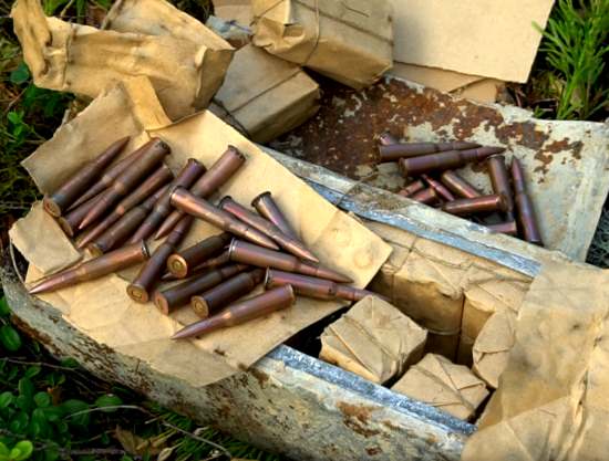 Турист зашел в лес и нашел законсервированные советские позиции, сохранившиеся с Великой Отечественной войны (2021)