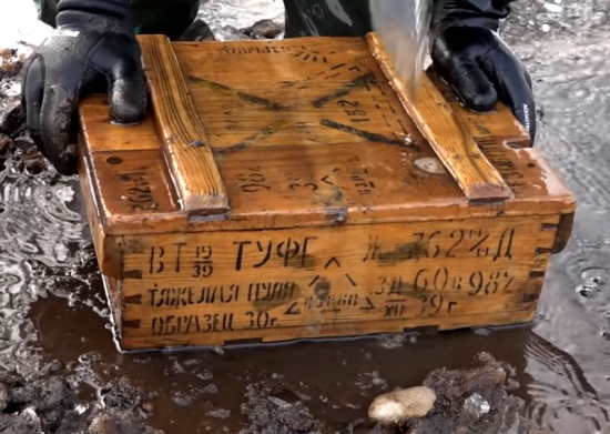 Уникальная находка из болота по боям за Ленинград: "Они запечатаны Андрей! Такого мы не ожидали увидеть!" (2021)