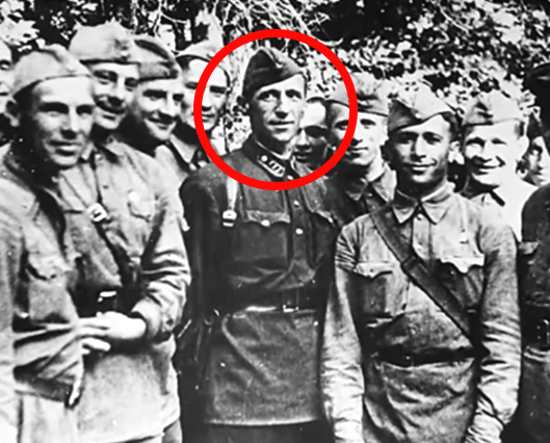 Все считали его героем-чекистом. Лишь секундная случайность выдала в нем СТРАШНОГО ПРЕДАТЕЛЯ (2021)