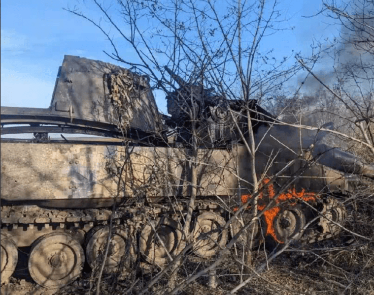 26.02.2024 Новости с Украины. ВС РФ приближаются к мощному укрепрайону в Часов Яре. Ожесточенные бои у Работино, само село полностью уничтожено. Бои за высоты у Клещеевки. (14 видео)