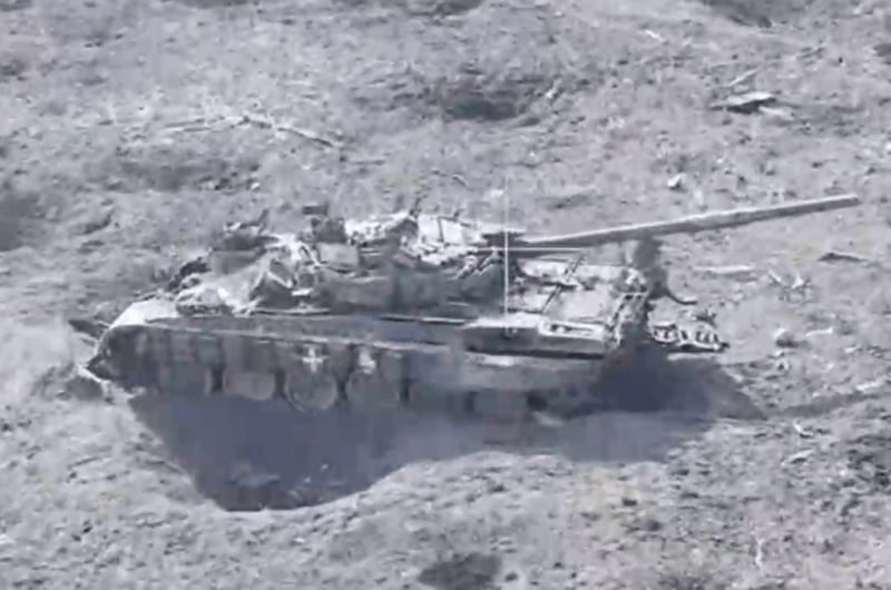 13.03.2024 Свежие новости с Украины на этот час. Кадры удара кассетными снарядами по стоянке вертолетов ВСУ. Отбита атака ДРГ на границе Белгородской области. Видео боев на Украине. (12 видео)