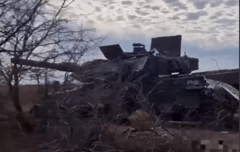 25.03.2024 Новости с фронта Украины: контратака врага в районе Красного, боевые действия в Семеновке, удар ВКС России кинжалами по Львовщине. (11 видео)