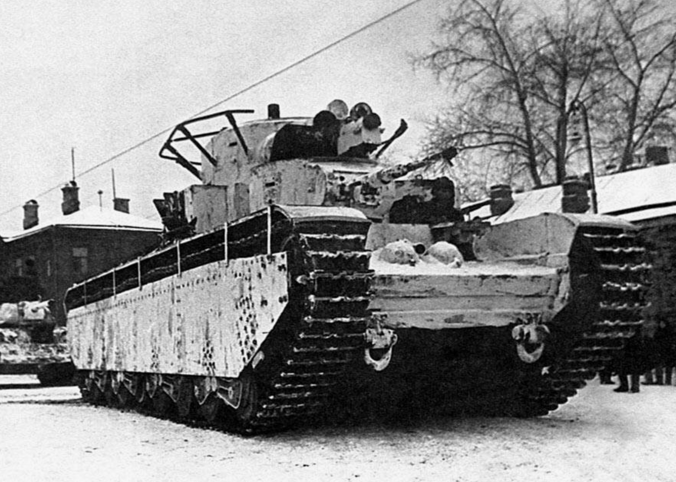 Единственный сохранившийся до наших дней Т-35 в годы войны был приписан к Казанскому танковому училищу